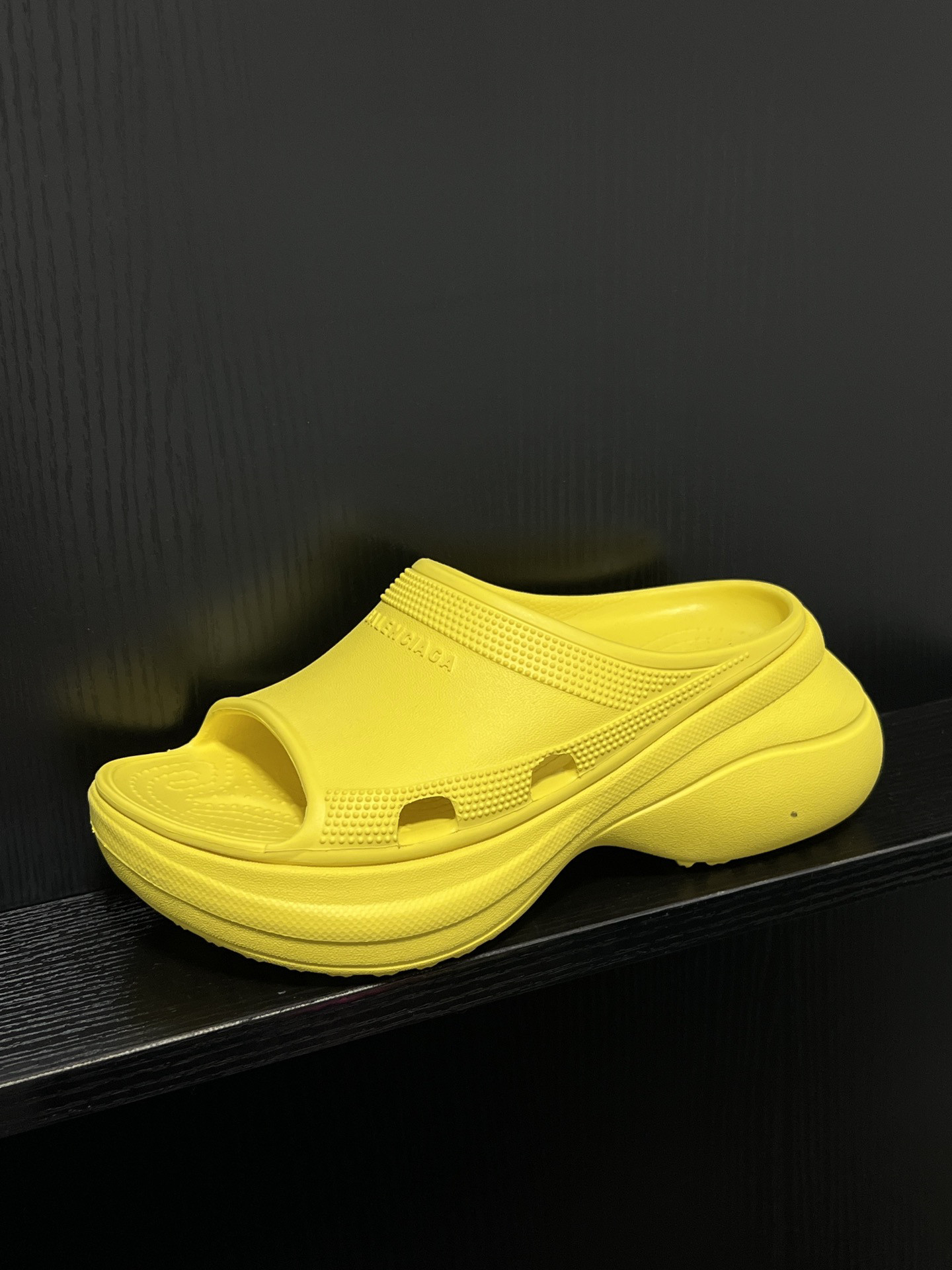 Balenciaga sLIDE
