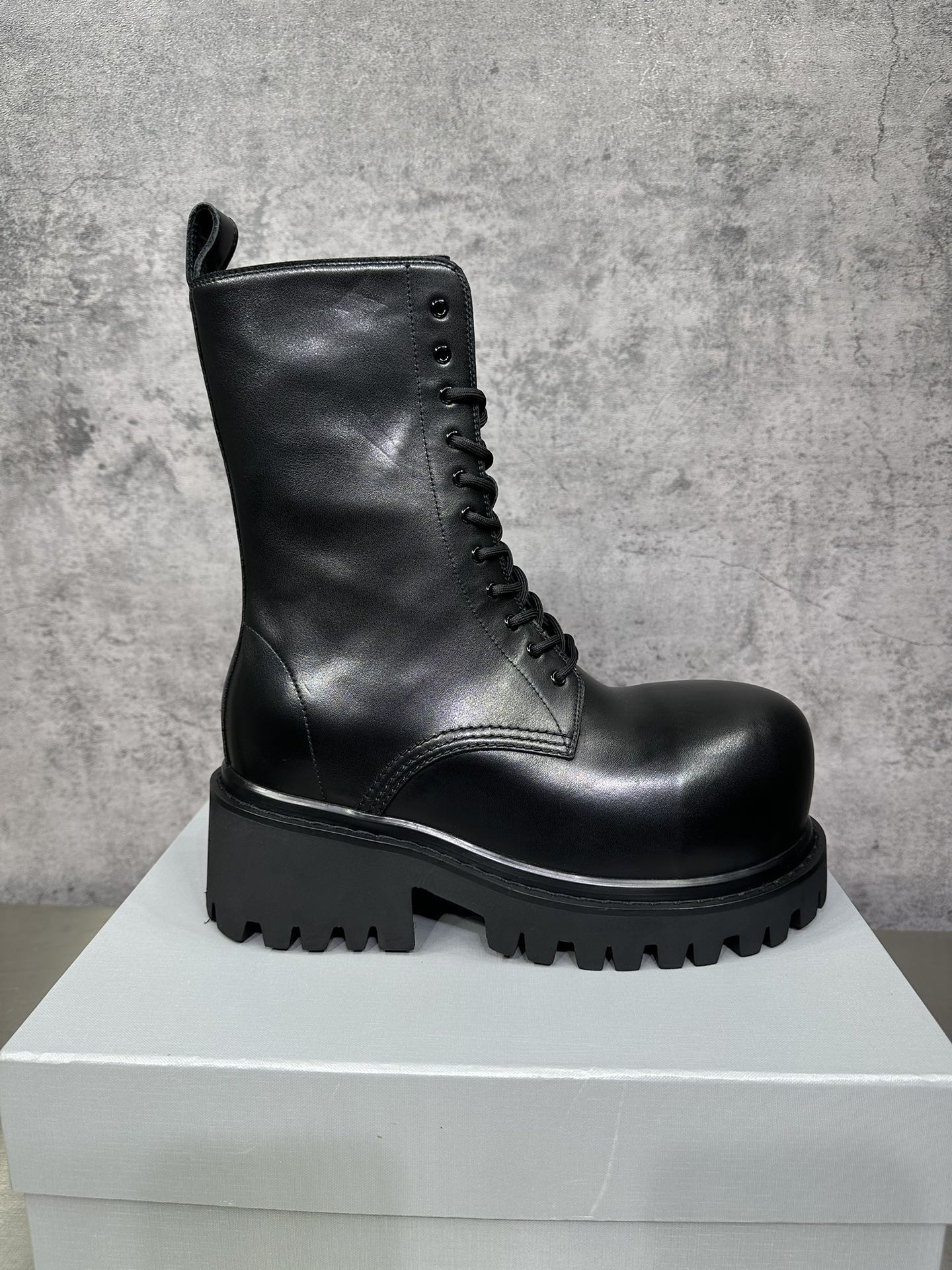 BC BOOTS