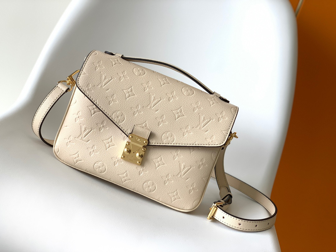 LVT PURSE