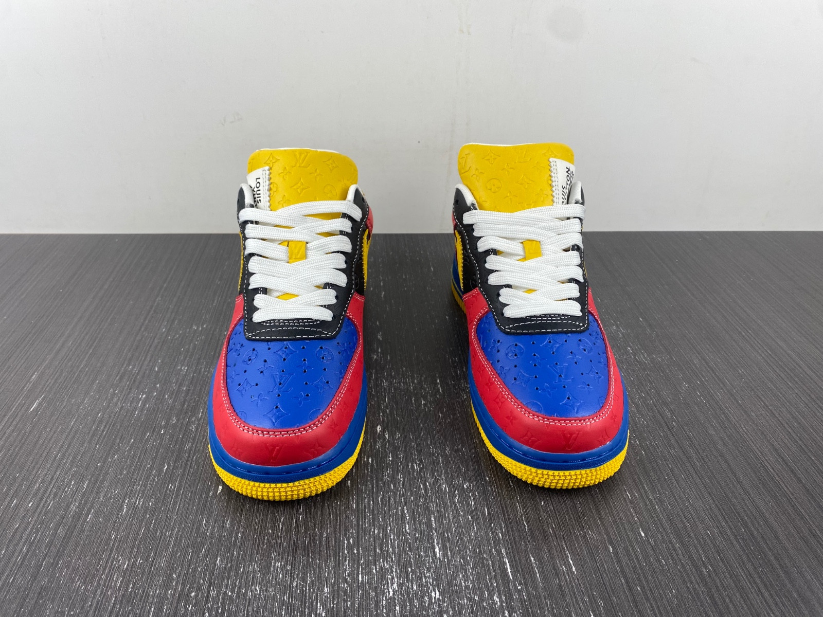 lvt x nike air force1