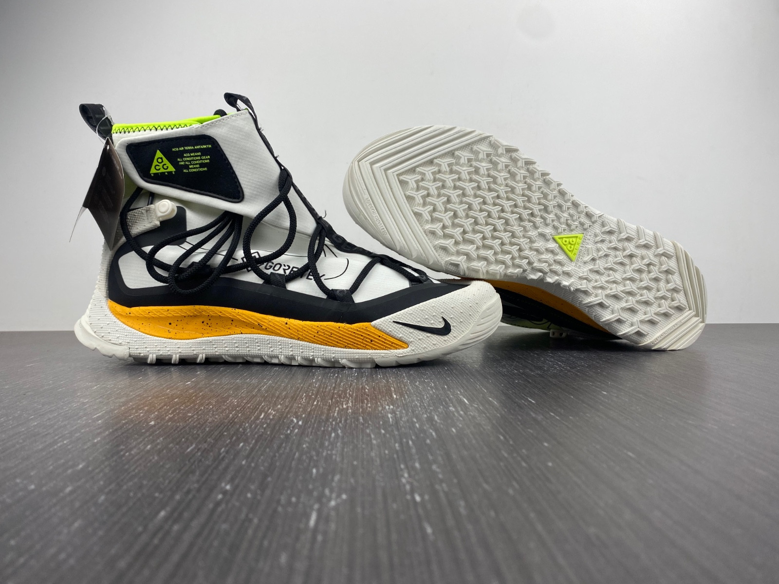 nike acg air terra antarktik gore-tex ''university gold'' bv6348-100