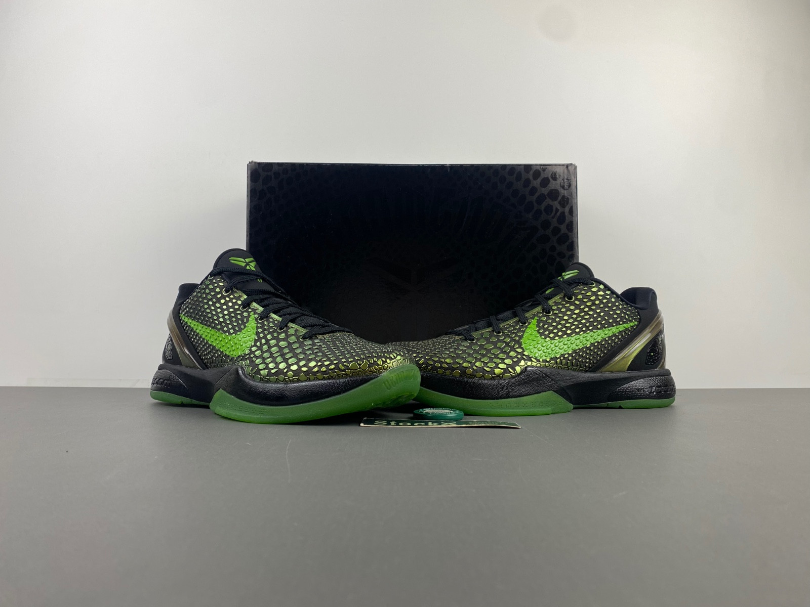 Nike Zoom Kobe 6 Supreme 