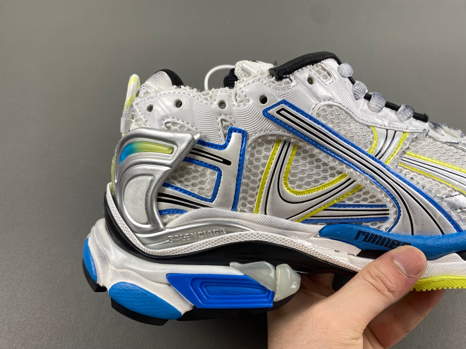 Ba*len*cia*ga runner sneaker