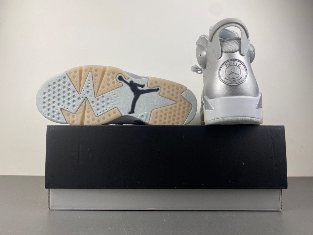 PSG x Air Jordan 6 Metallic Silver / Pure Platinum IQ5135-001