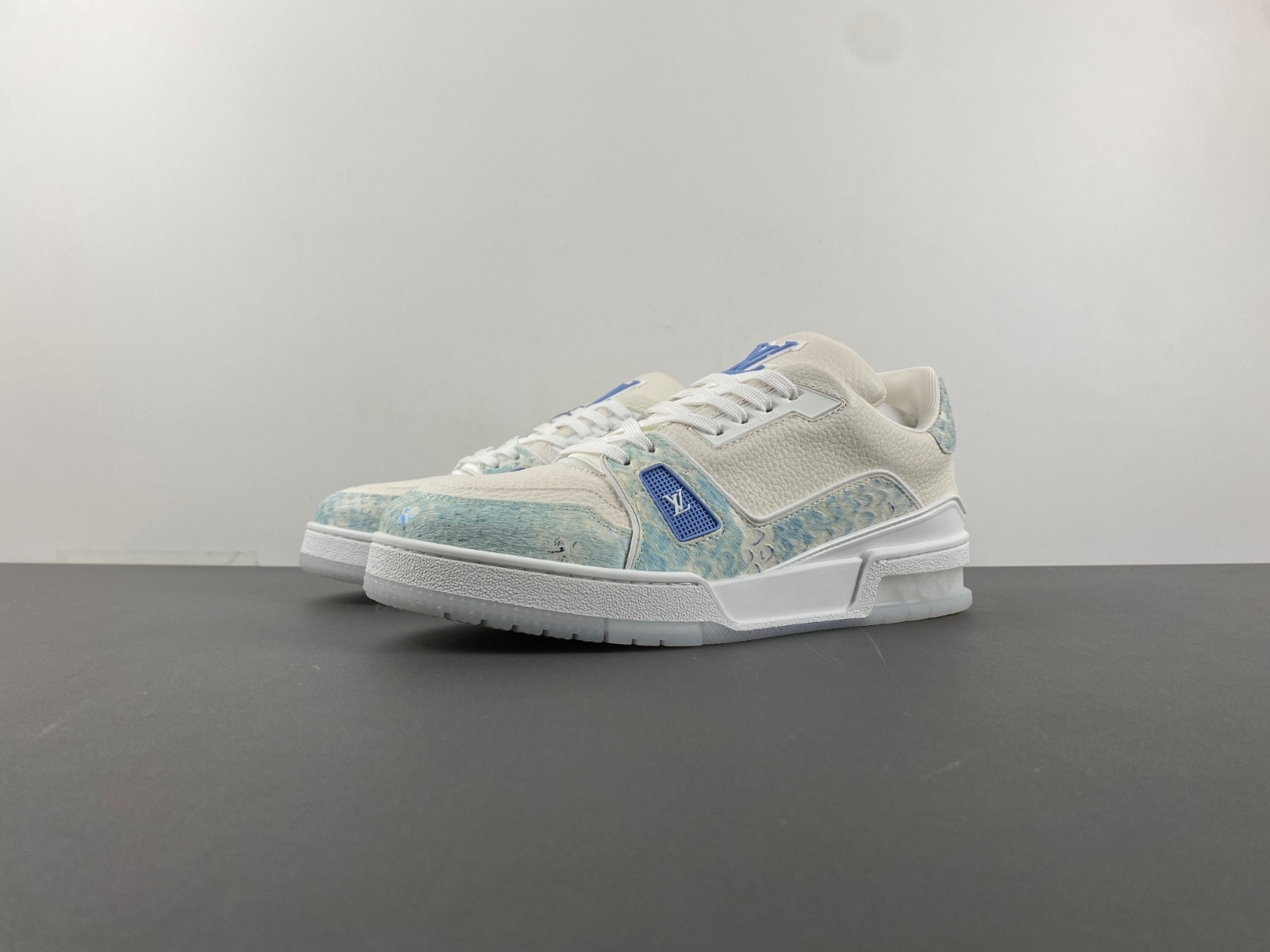LVT SNEAKERS