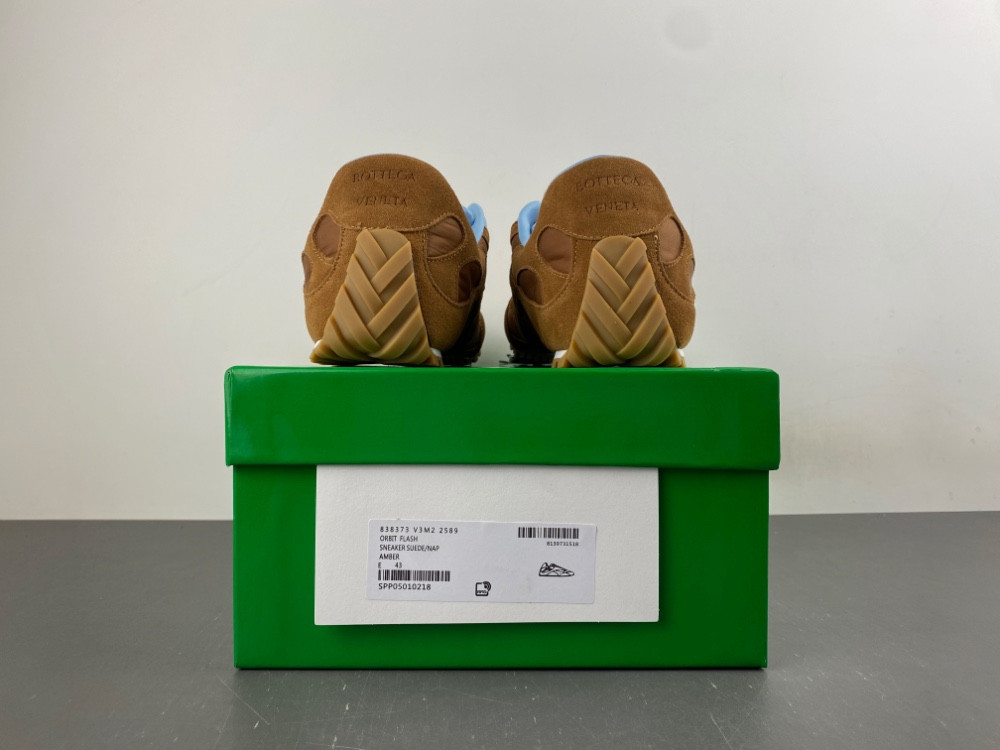 B0tt*ga Ven*ta Orbit Sneaker