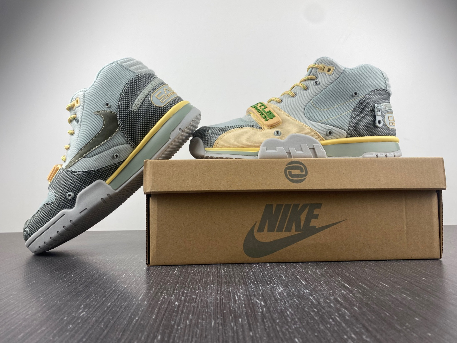 nike travis scott x air trainer 1 sp 