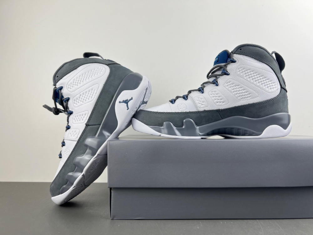Air Jordan 9 