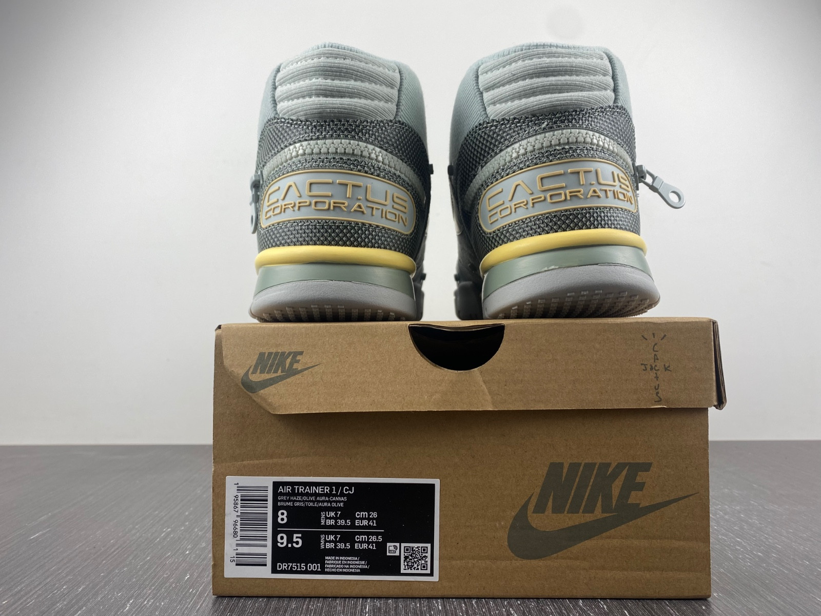 nike travis scott x air trainer 1 sp 