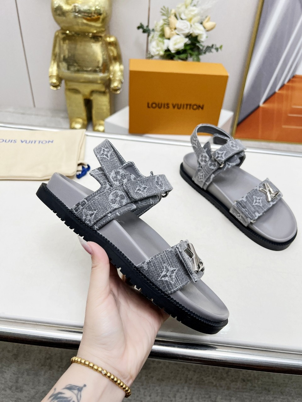 LVT SANDALS