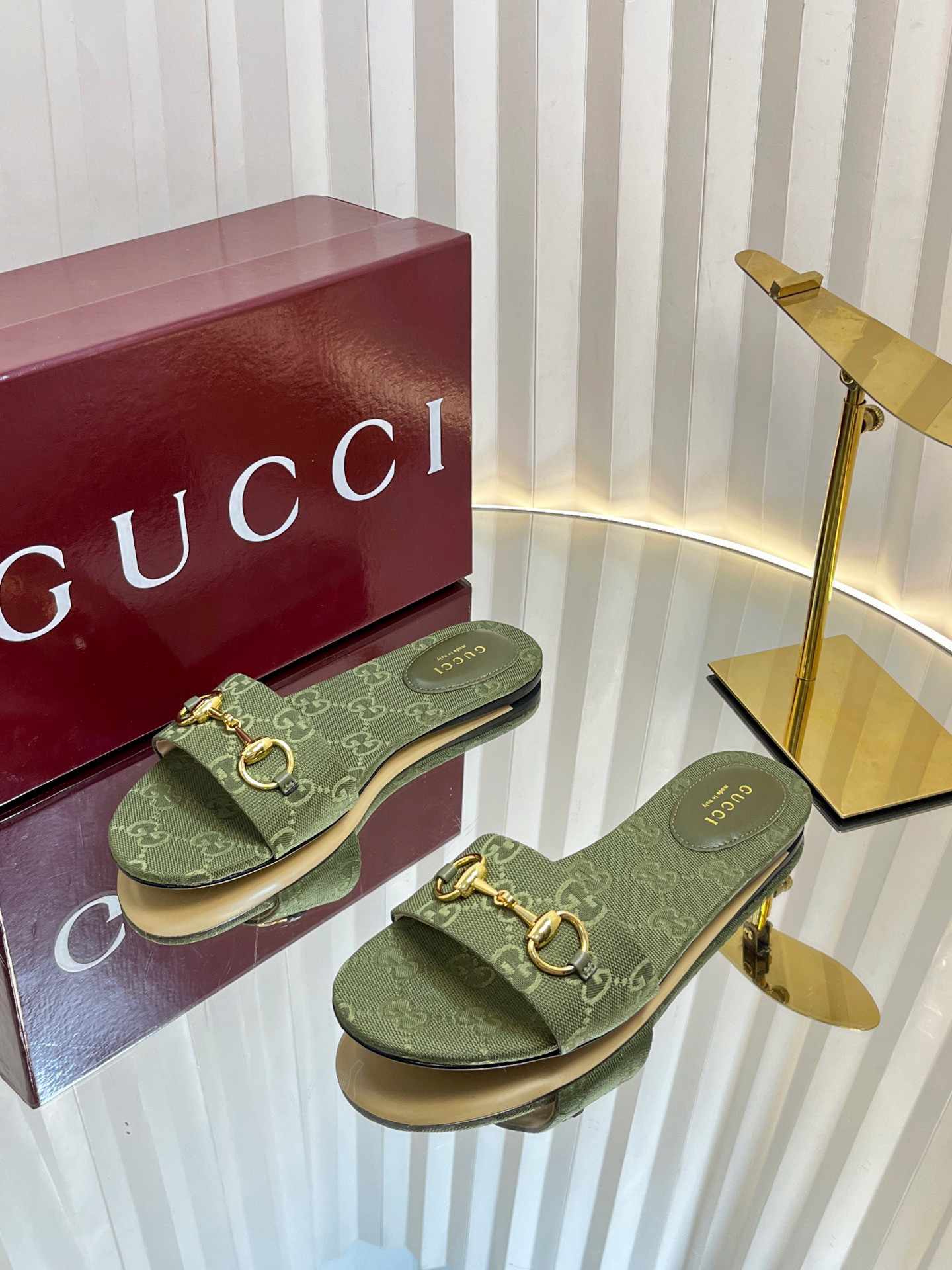 GUCCI SANDALS