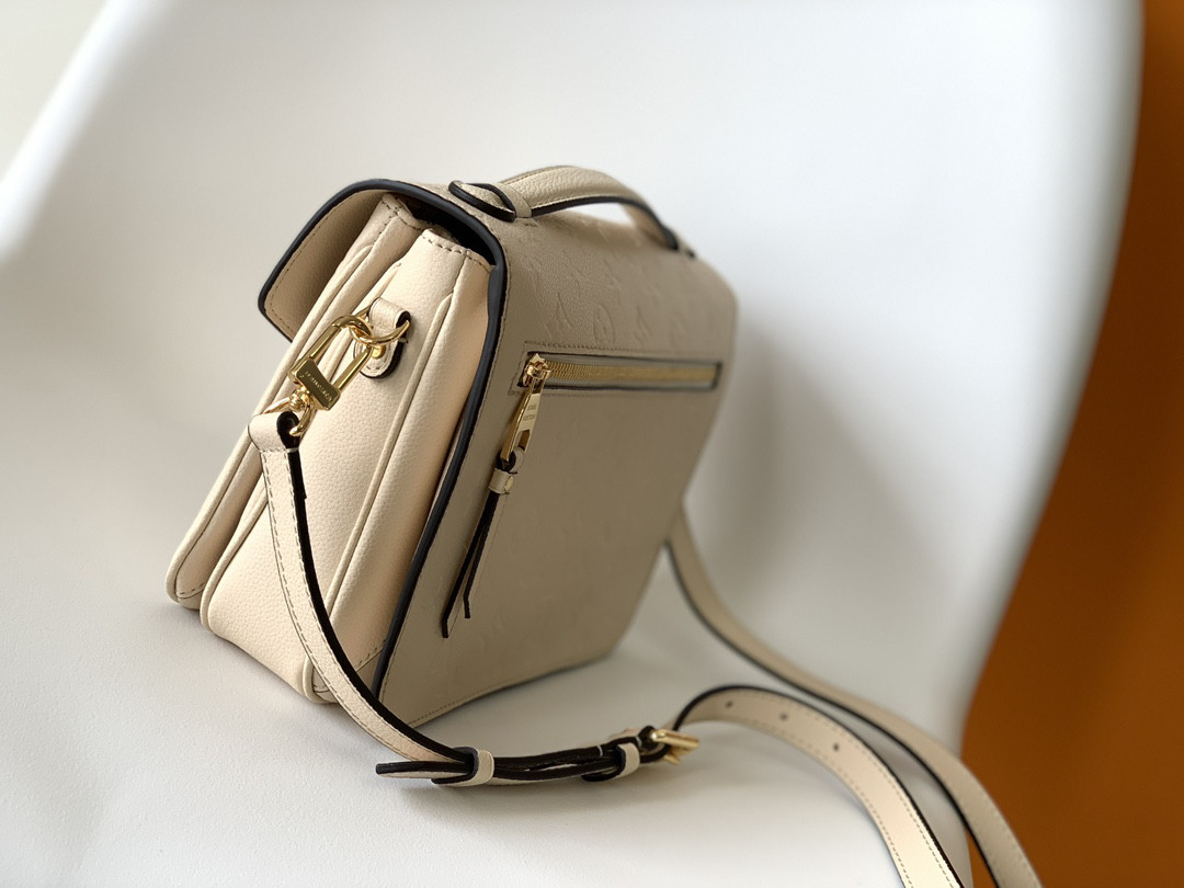 LVT PURSE