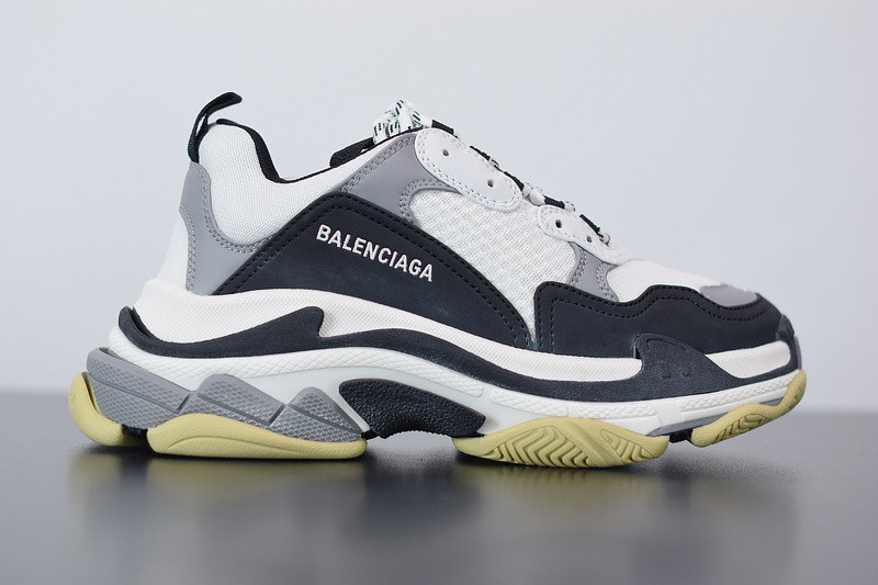 bc triple s 536737 w09om 9072