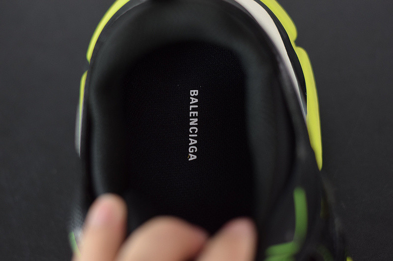 bc track sneaker