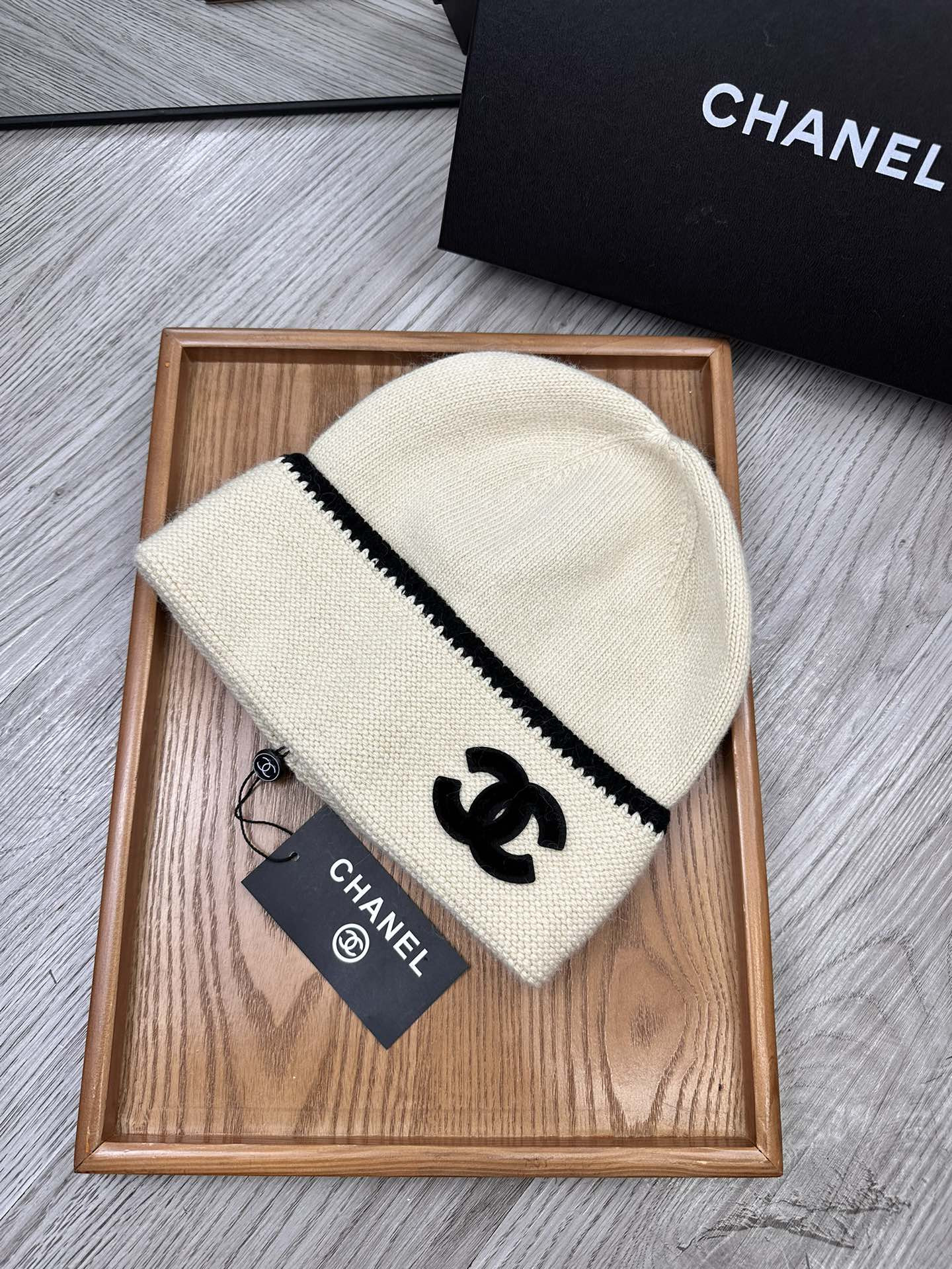 C Hat