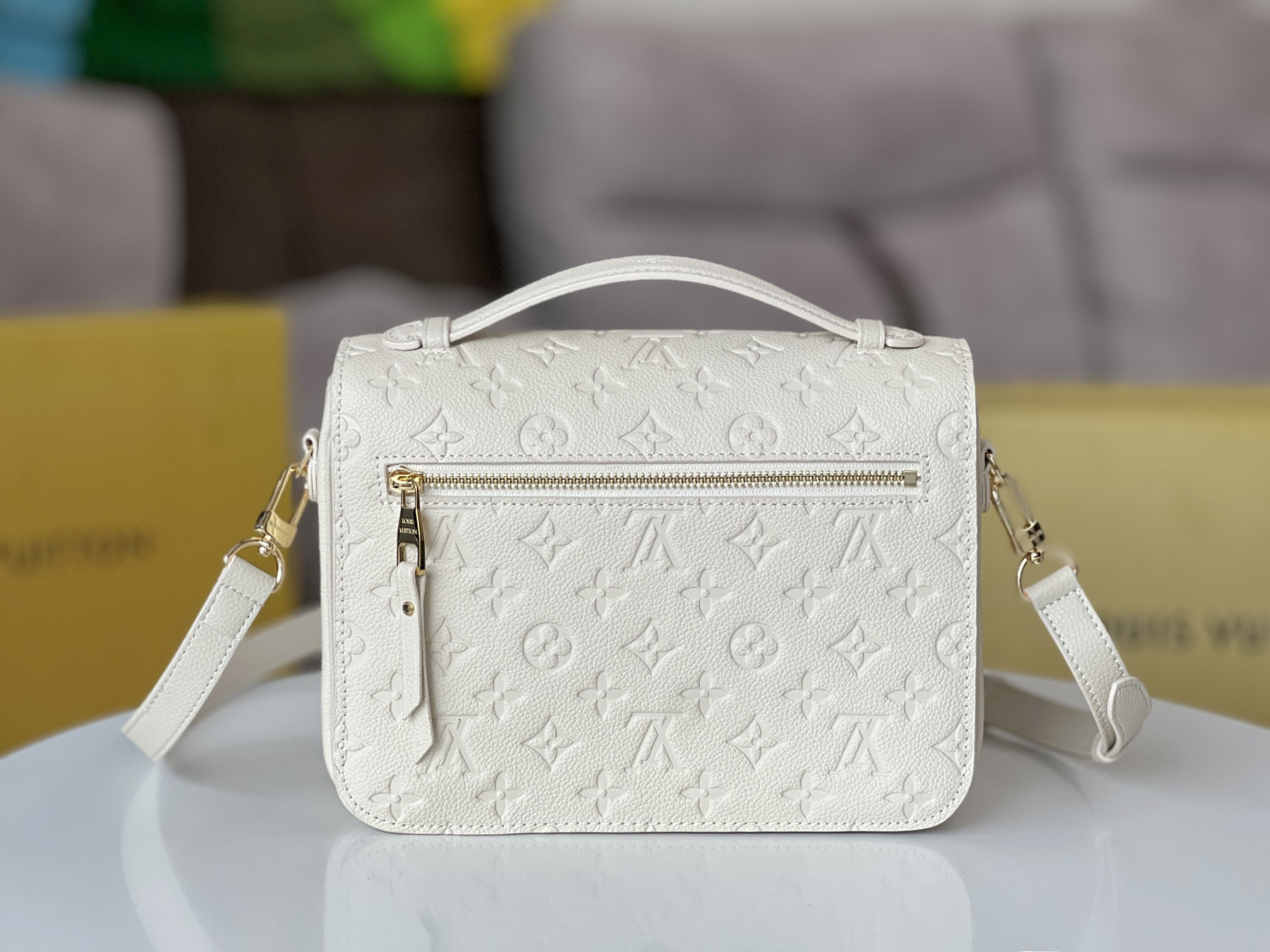 LVT PURSE