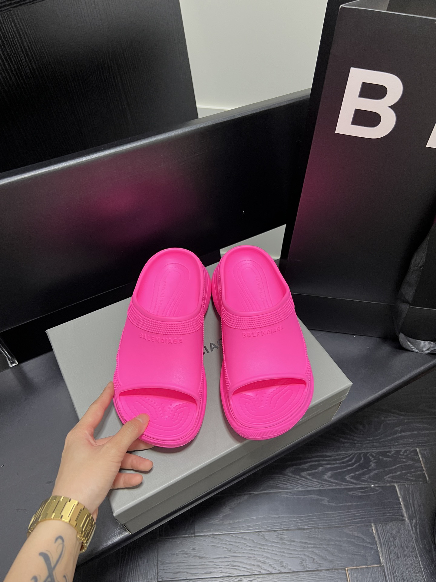 Balenciaga sLIDE