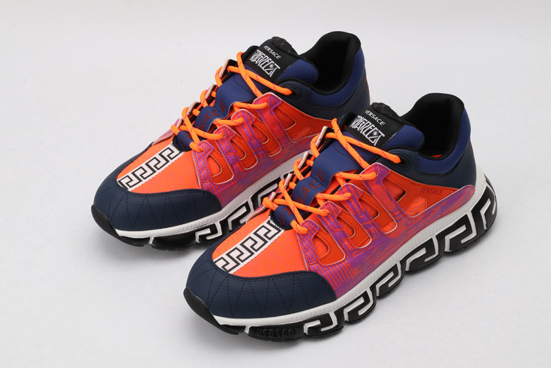 vs chain reaction sneakers