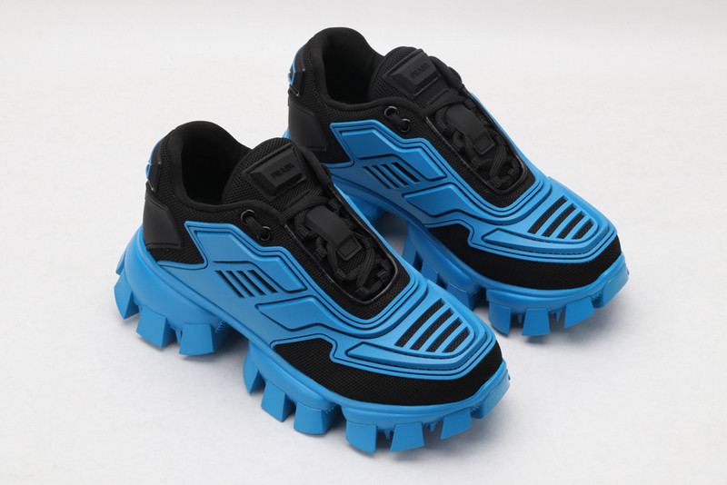 pr sneaker