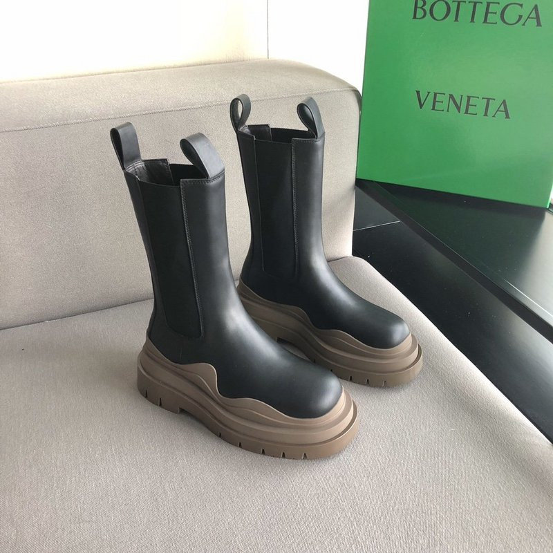 Bo*te*ga ve*ne*ta sneaker