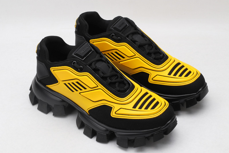 pr sneaker