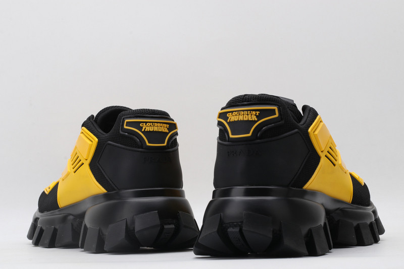 pr sneaker