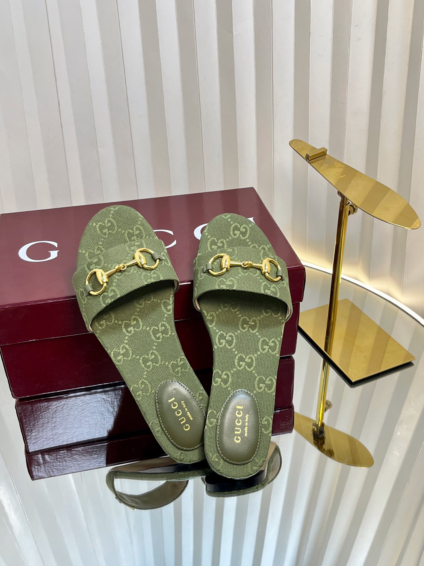 GUCCI SANDALS