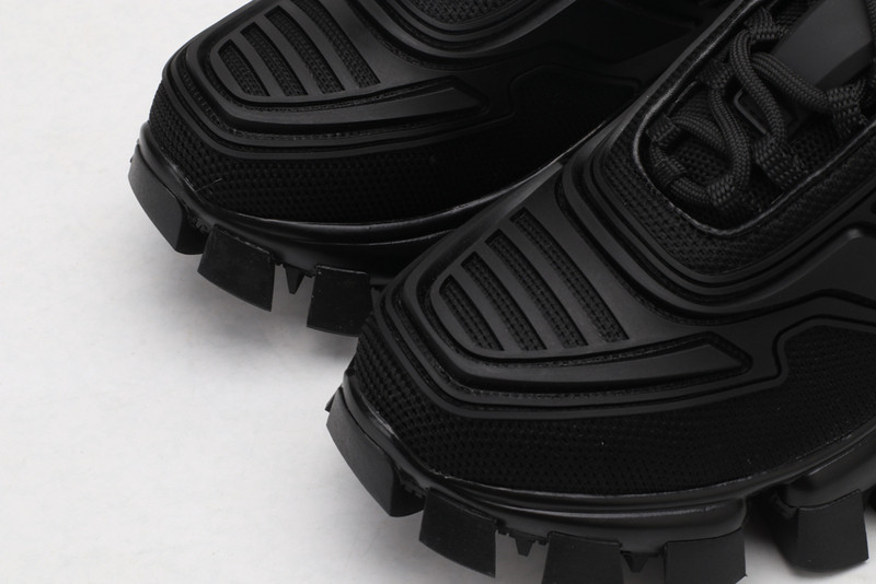 pr sneaker
