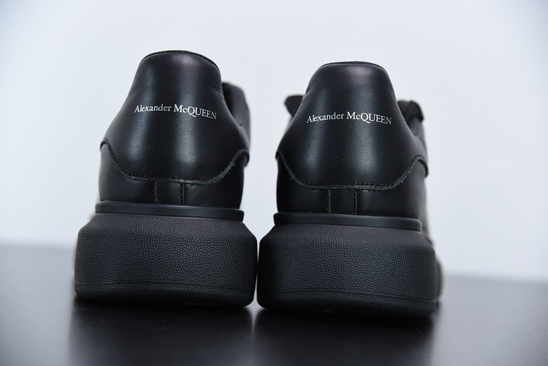 alexer mceen sneakers