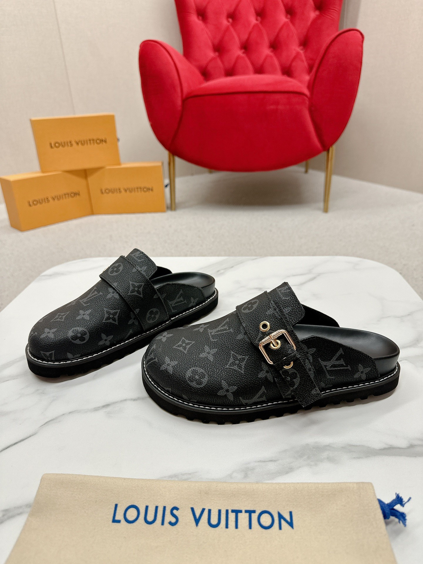 LVT SANDALS