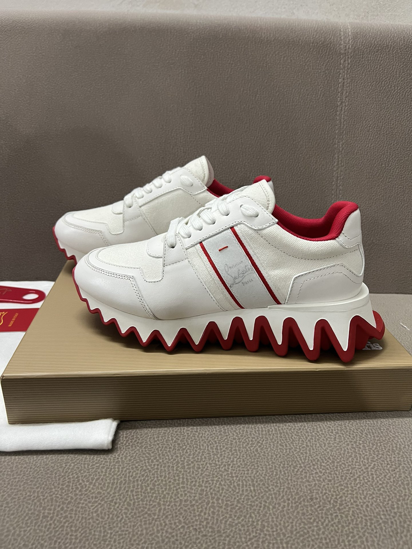 CHIAN LOUIN SNEAKER