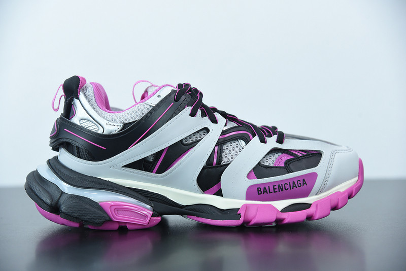 bc track sneaker
