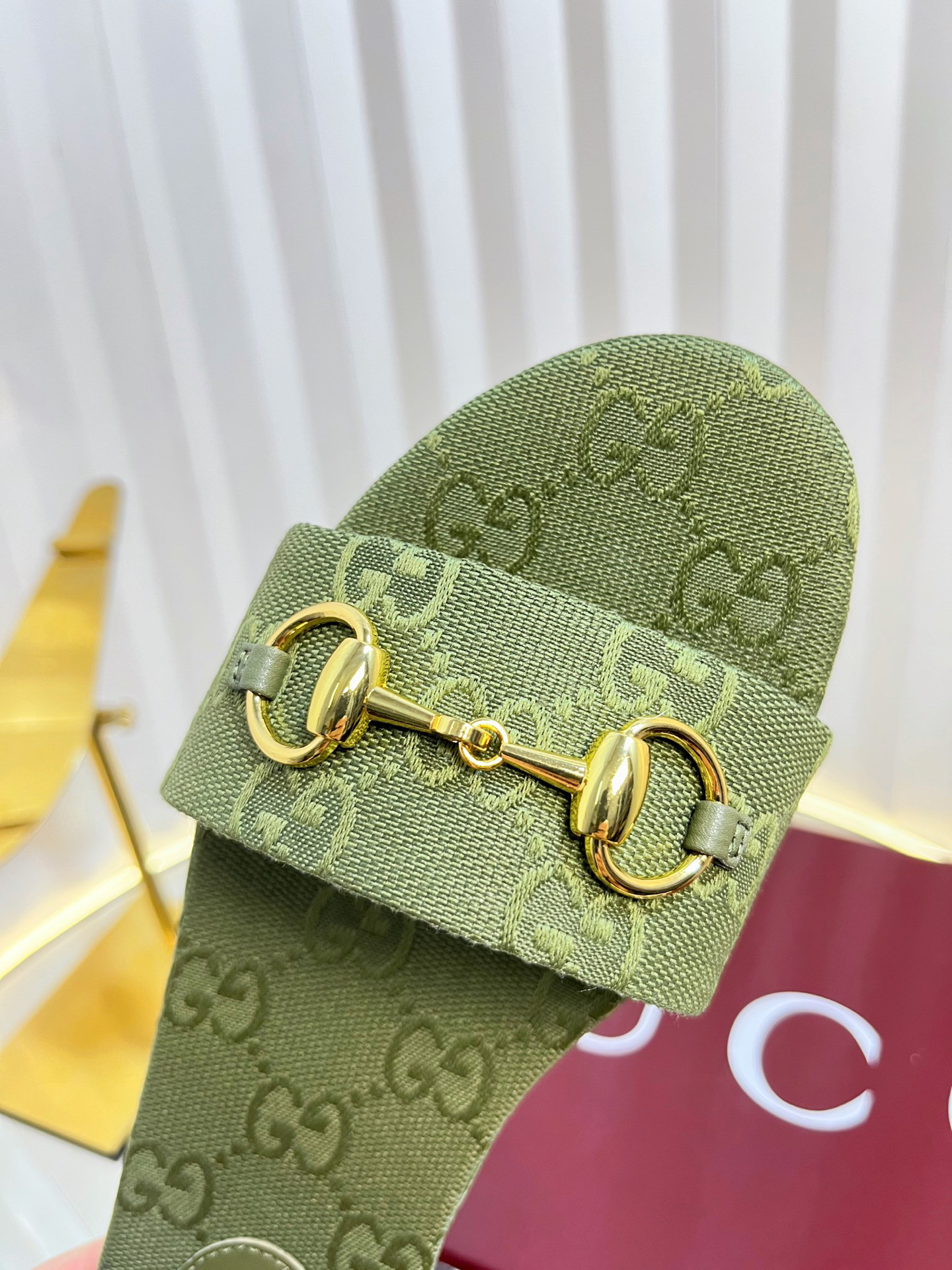 GUCCI SANDALS