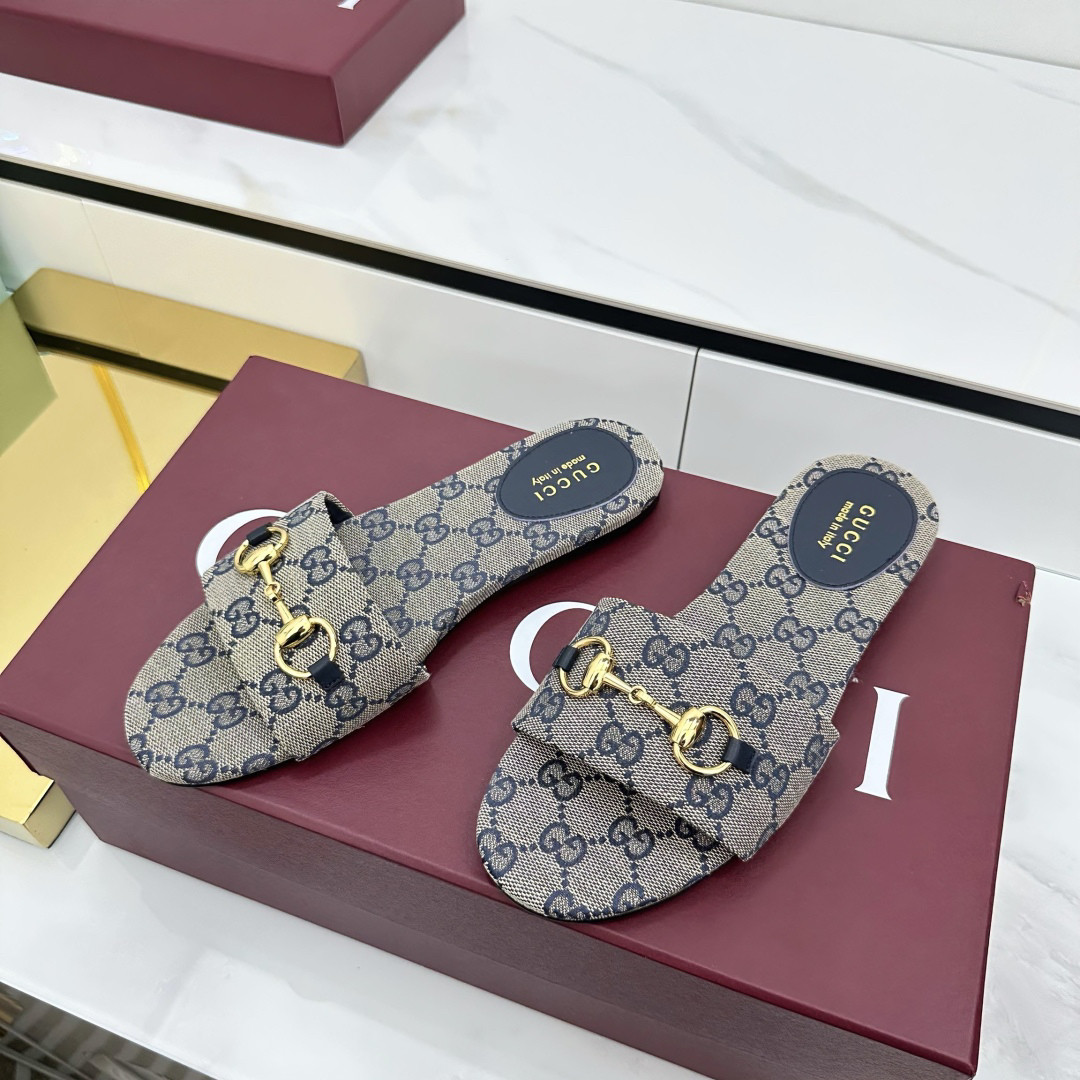 GUCCI SANDALS
