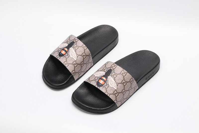 g*u*i sandals