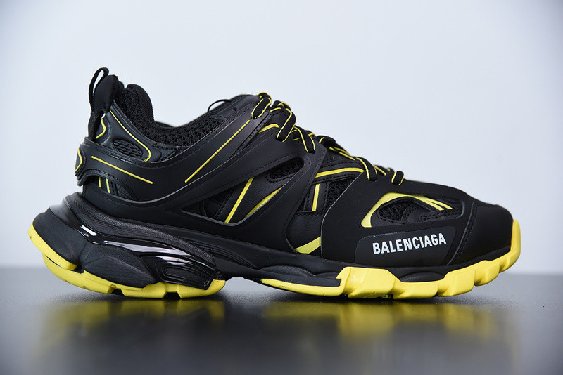 bc track sneaker