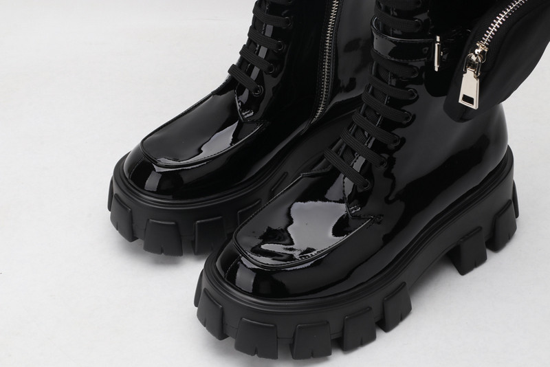 pr sneaker