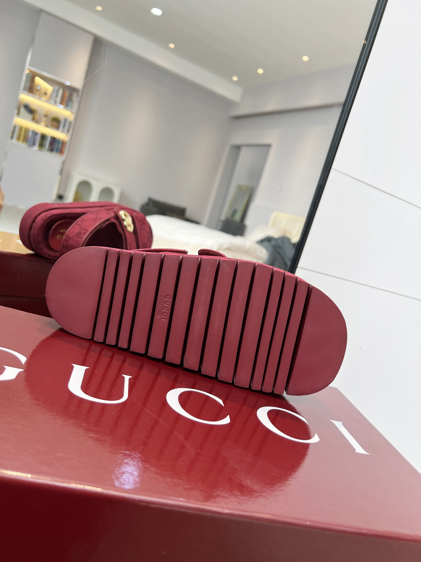 GUCCI SANDALS