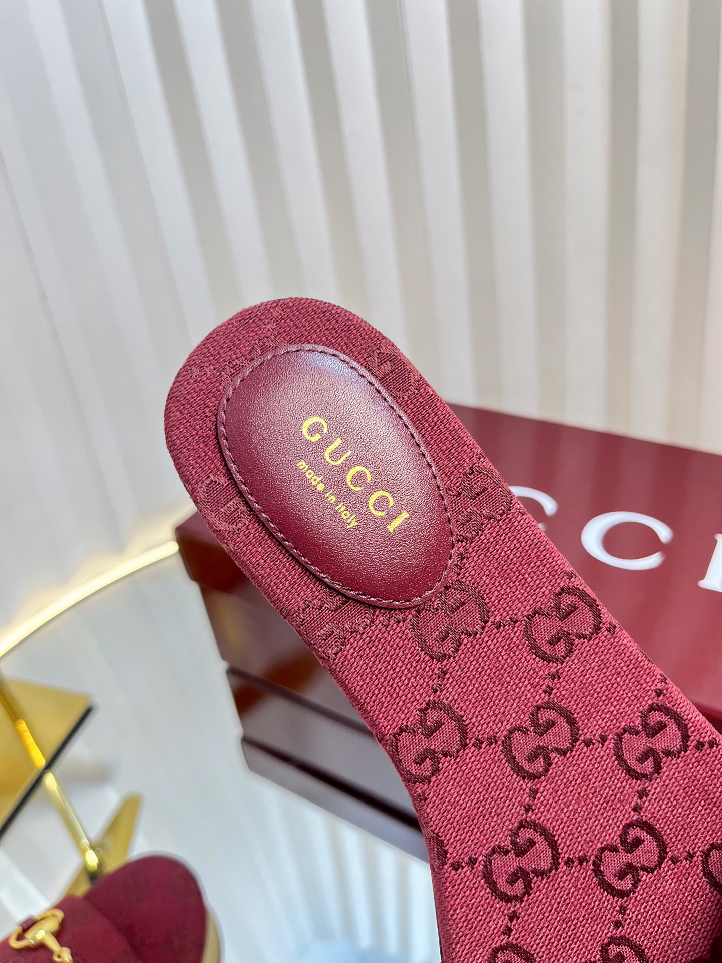 GUCCI SANDALS