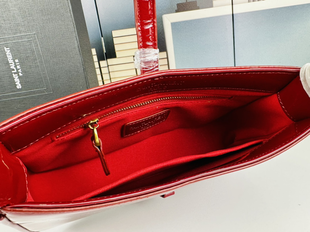 Y51 BAG