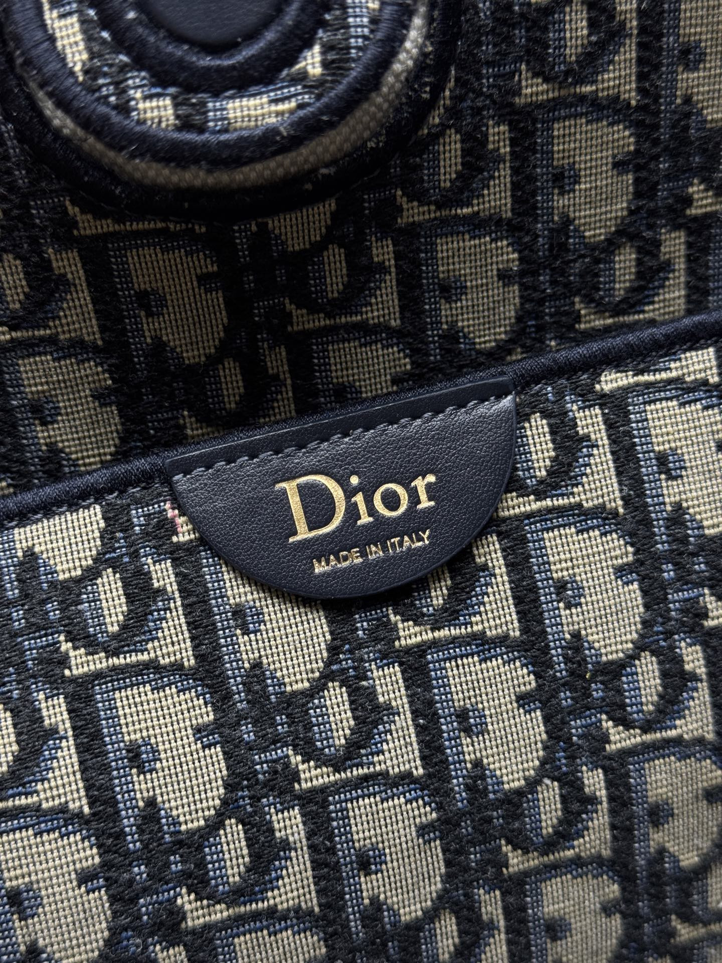 D10r BAG