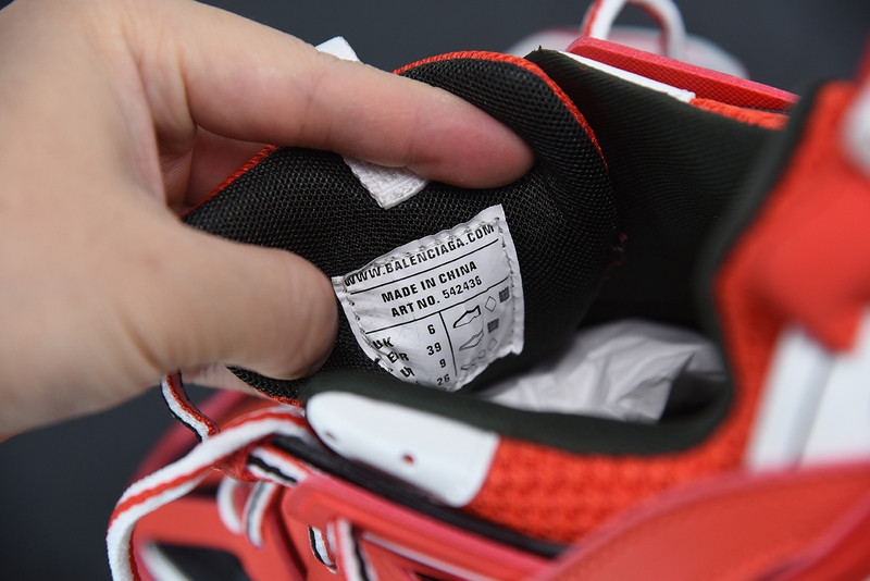 bc track sneaker