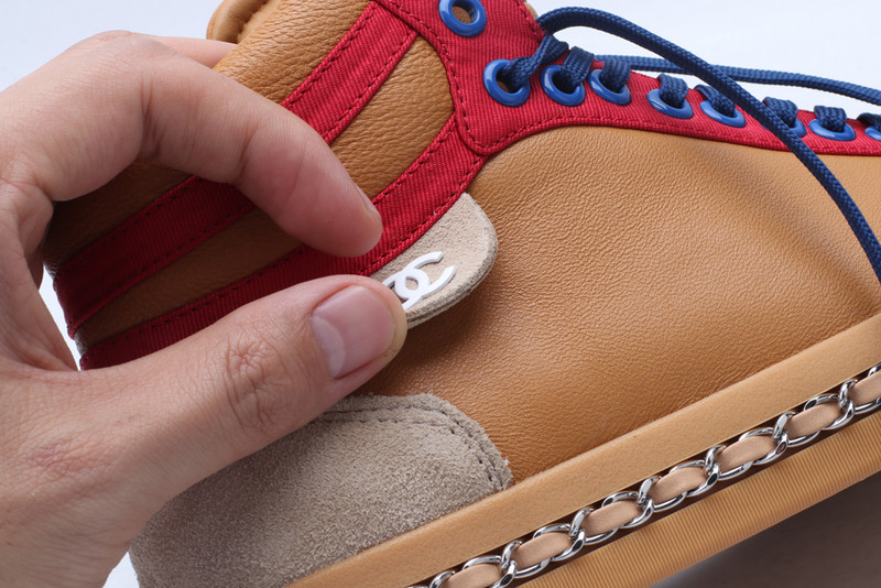 Ch*el sneaker