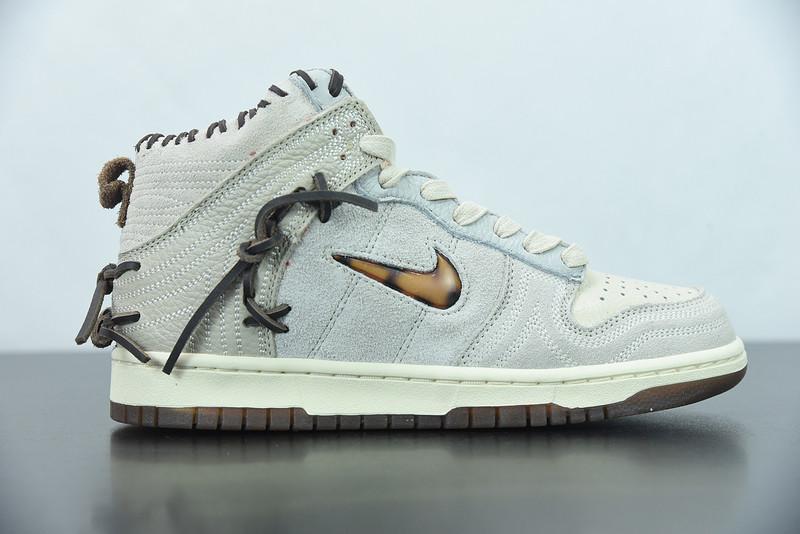 bodega x dunk high ''friends & family'' cz8125-100