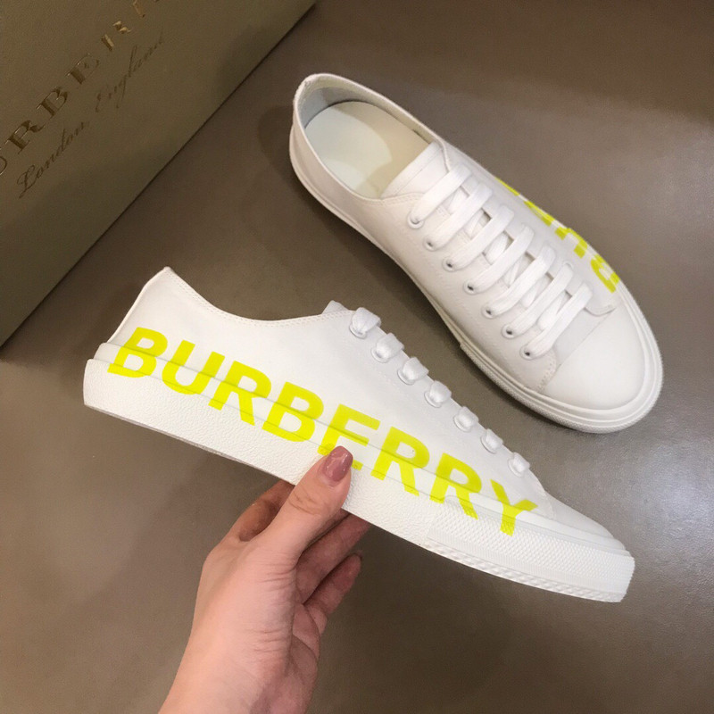 B**rry sneaker