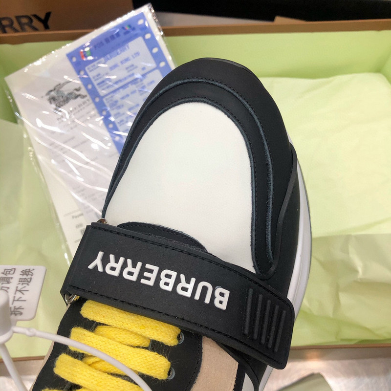 B**rry sneaker