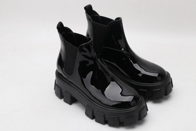 pr sneaker