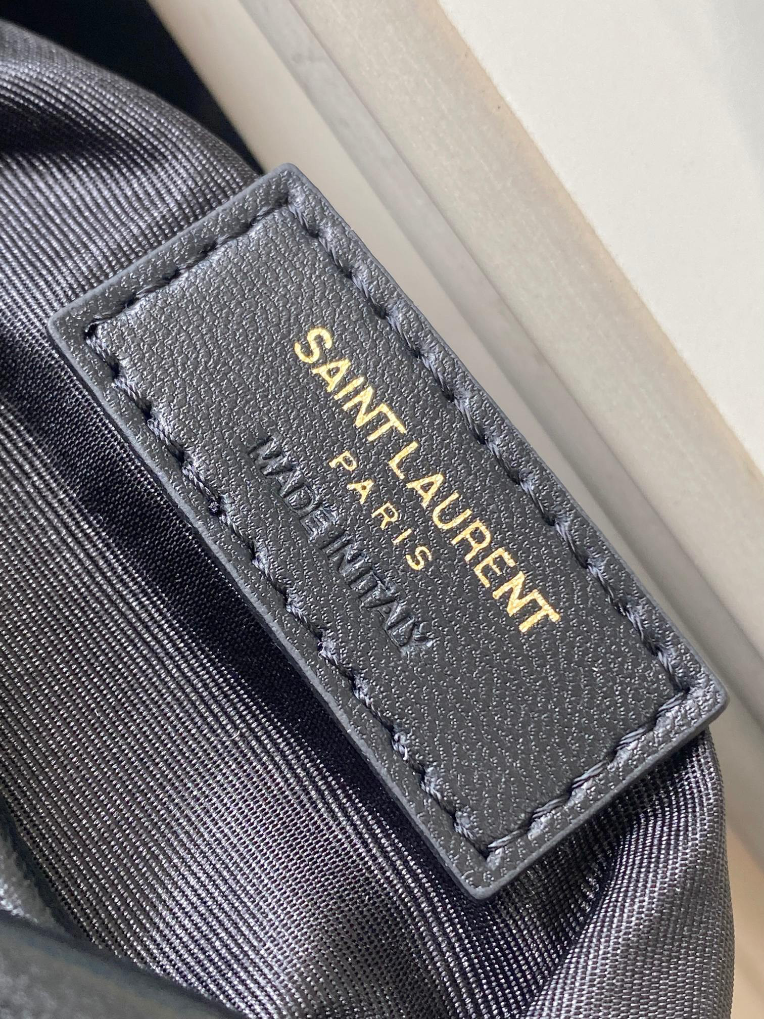 Y51 BAG