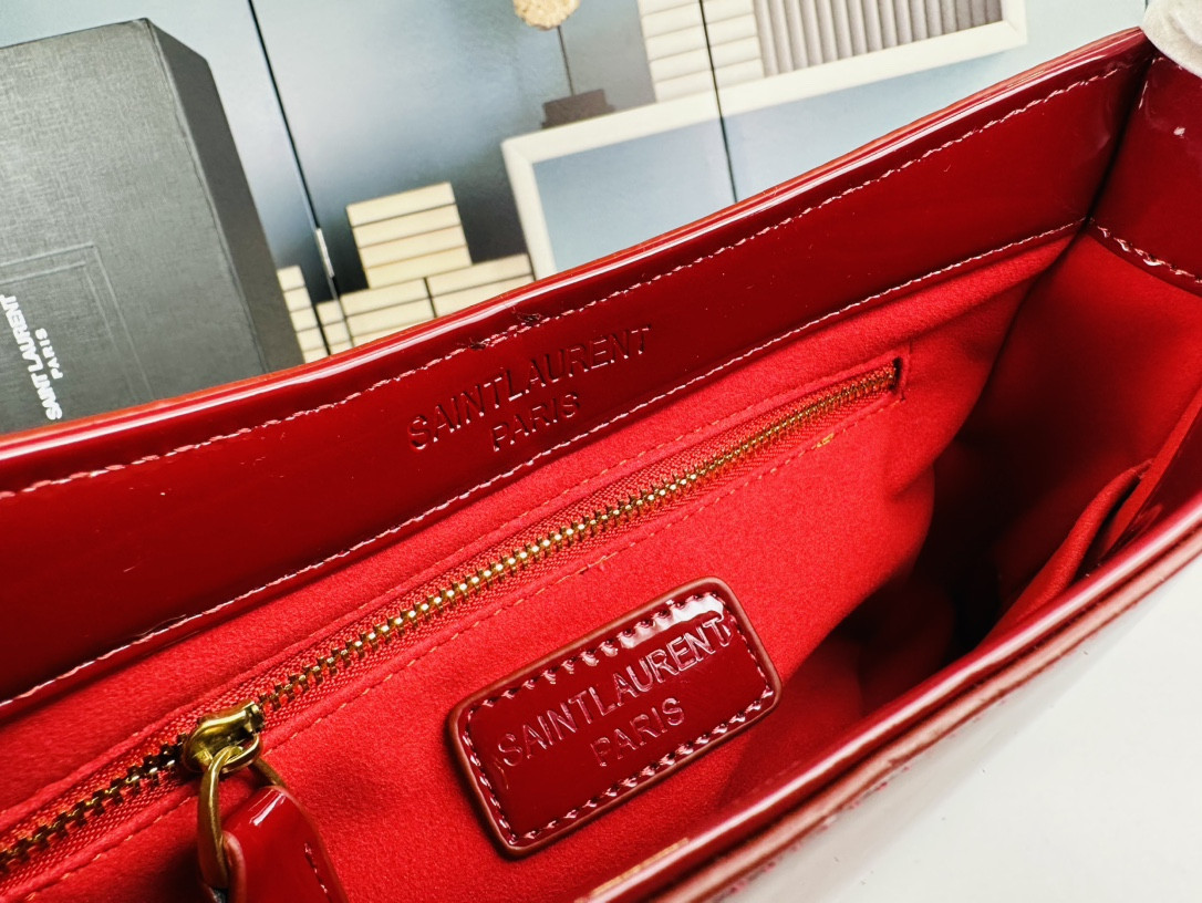 Y51 BAG