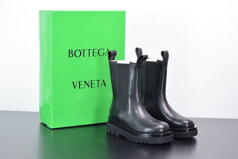 Bo*te*ga ve*ne*ta sneaker